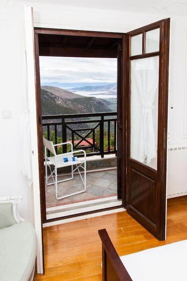 Apollon Stone Villa In Delphi With Breathtaking Views Exteriör bild